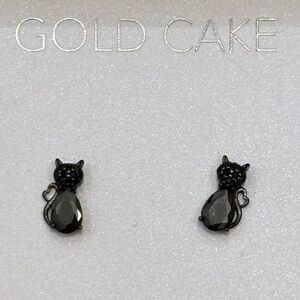 NIB Black Cat stud Earrings